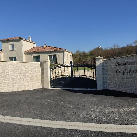 Au Pied Du Lariat Léoville Exterior foto